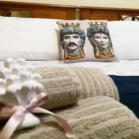Bed & Breakfast B&B Mongibello Milo 3*